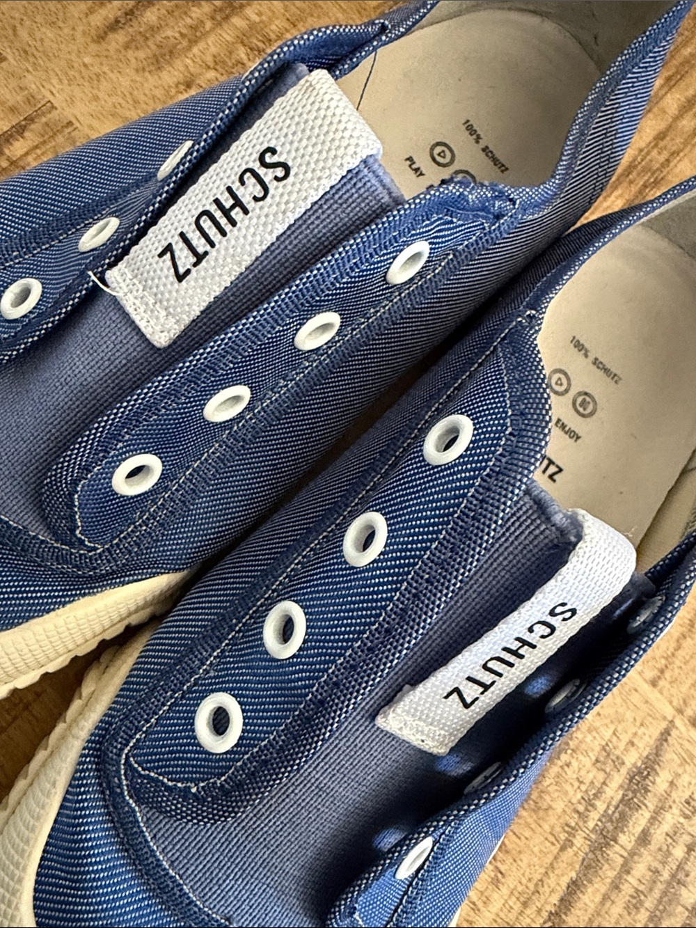 SCHUTZ MASSEY LONA/ELAST/JEANS/WHIT Denim Sneakers - Picture 13 of 13
